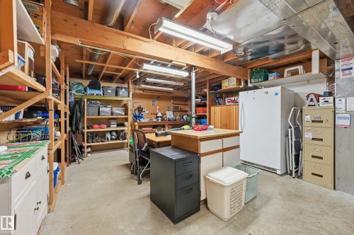 8305 157 Avenue, Edmonton, AB - Indoor Photo Showing Other Room