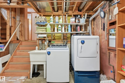 8305 157 Avenue, Edmonton, AB - Indoor Photo Showing Other Room