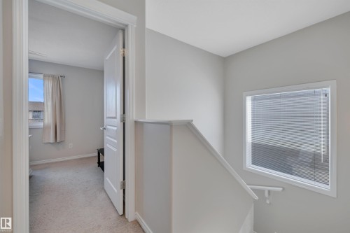 355 Secord Boulevard, Edmonton, AB - Indoor Photo Showing Other Room