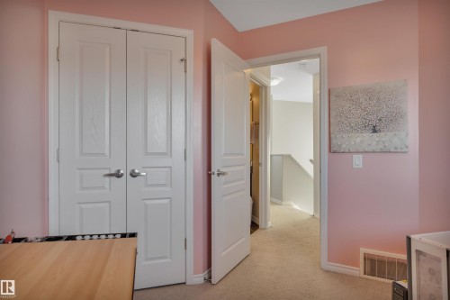 355 Secord Boulevard, Edmonton, AB - Indoor Photo Showing Other Room