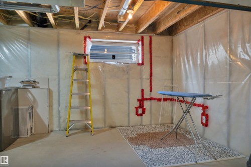 355 Secord Boulevard, Edmonton, AB - Indoor Photo Showing Basement