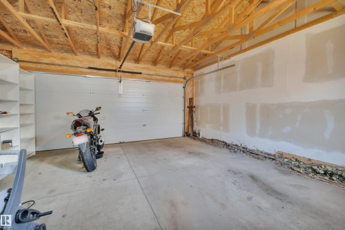355 Secord Boulevard, Edmonton, AB - Indoor Photo Showing Garage