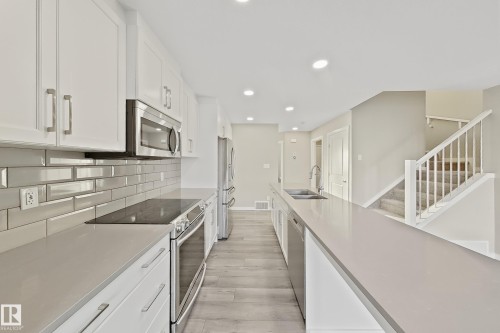 2374 Wonnacott Crescent, Edmonton, AB - Indoor Photo Showing Kitchen With Double Sink With Upgraded Kitchen