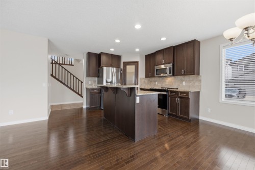 20813 96A Avenue, Edmonton, AB - Indoor Photo Showing Kitchen With Upgraded Kitchen