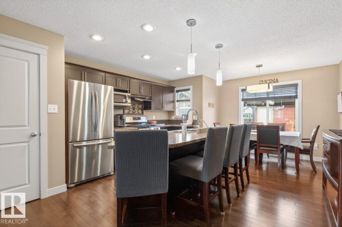 4048 Morrison Way, Edmonton, AB 