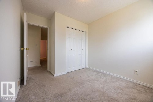 321 Northgate Terrace, Edmonton, AB - Indoor Photo Showing Other Room
