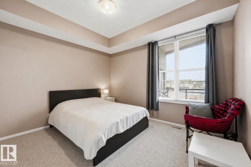 369 4823 104A Street, Edmonton, AB - Indoor Photo Showing Bedroom