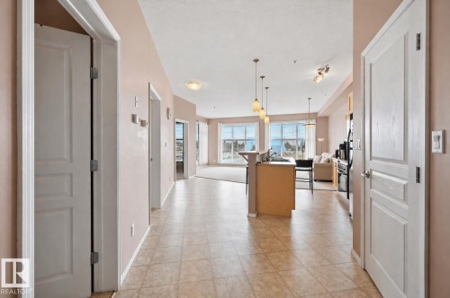 369 4823 104A Street, Edmonton, AB - Indoor Photo Showing Other Room