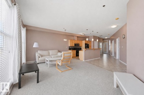 369 4823 104A Street, Edmonton, AB - Indoor Photo Showing Other Room