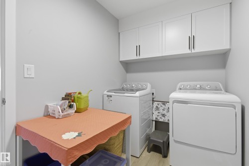 295 Youville Drive E, Edmonton, AB - Indoor Photo Showing Laundry Room