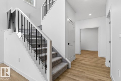 1150 Gyrfalcon Crescent, Edmonton, AB - Indoor Photo Showing Other Room