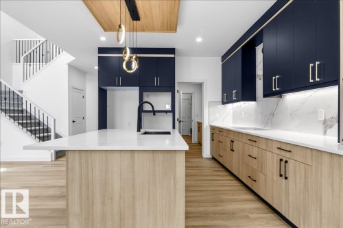 1150 Gyrfalcon Crescent, Edmonton, AB - Indoor Photo Showing Kitchen With Upgraded Kitchen