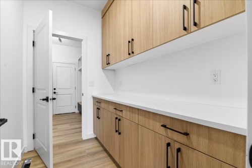 1150 Gyrfalcon Crescent, Edmonton, AB - Indoor