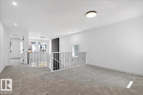 1150 Gyrfalcon Crescent, Edmonton, AB - Indoor Photo Showing Other Room
