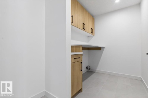 1150 Gyrfalcon Crescent, Edmonton, AB - Indoor