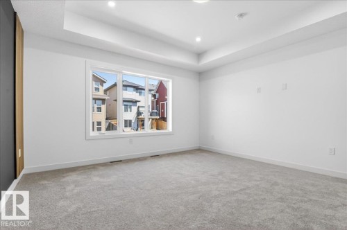 1150 Gyrfalcon Crescent, Edmonton, AB - Indoor Photo Showing Other Room