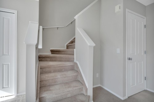 15 Southwick Point, Leduc, AB - Indoor Photo Showing Other Room