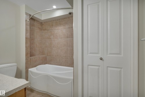 15 Southwick Point, Leduc, AB - Indoor Photo Showing Bathroom