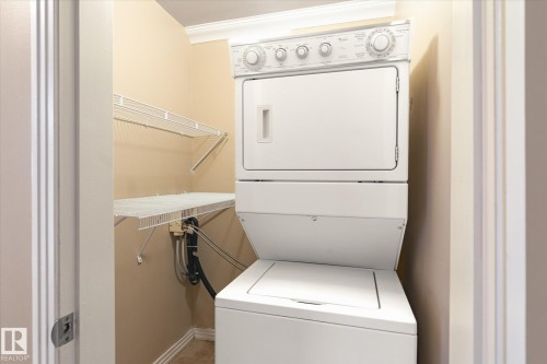 204 10720 84 Avenue, Edmonton, AB - Indoor Photo Showing Laundry Room