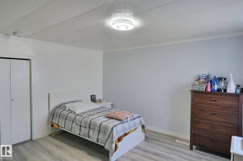 602 Evergreen Park, Edmonton, AB - Indoor Photo Showing Bedroom