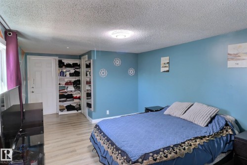 602 Evergreen Park, Edmonton, AB - Indoor Photo Showing Bedroom