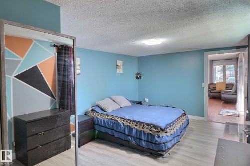 602 Evergreen Park, Edmonton, AB - Indoor Photo Showing Bedroom