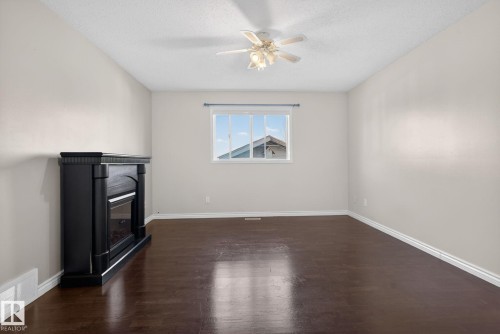 15913 78 Street, Edmonton, AB - Indoor Photo Showing Other Room
