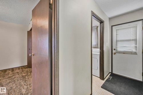 12254 143 Avenue, Edmonton, AB - Indoor Photo Showing Other Room