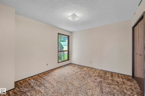 12254 143 Avenue, Edmonton, AB - Indoor Photo Showing Other Room