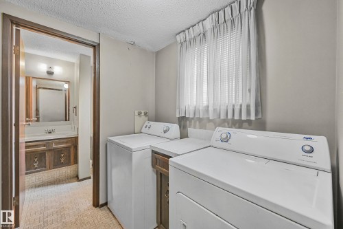 12254 143 Avenue, Edmonton, AB - Indoor Photo Showing Laundry Room