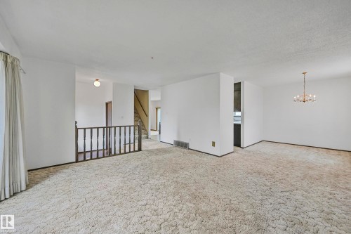 12254 143 Avenue, Edmonton, AB - Indoor Photo Showing Other Room