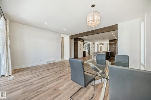 10506 68 Avenue, Edmonton, AB - Indoor