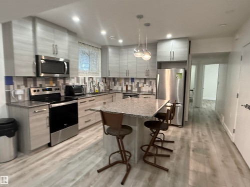 Basement Kitchen - 10506 68 Avenue, Edmonton, AB - Indoor Photo Showing Kitchen With Upgraded Kitchen