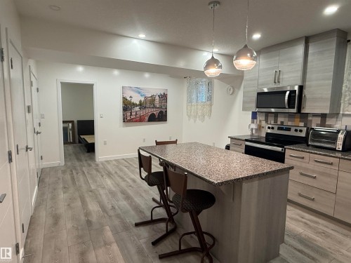10506 68 Avenue, Edmonton, AB - Indoor Photo Showing Kitchen