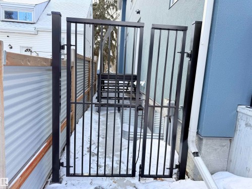 10506 68 Avenue, Edmonton, AB - Outdoor With Exterior