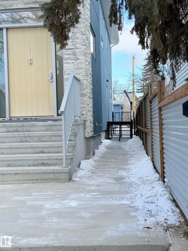 10506 68 Avenue, Edmonton, AB - Outdoor