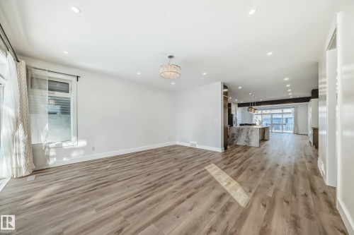 10506 68 Avenue, Edmonton, AB - Indoor Photo Showing Other Room