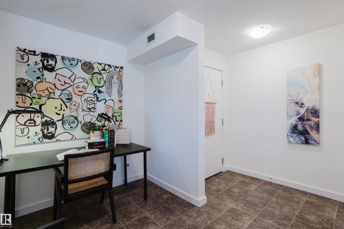 319 5804 Mullen Place, Edmonton, AB - Indoor Photo Showing Other Room
