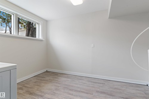 12411 90 Street, Edmonton, AB - Indoor Photo Showing Other Room