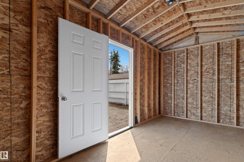 12411 90 Street, Edmonton, AB - Indoor Photo Showing Other Room