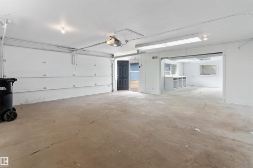 12411 90 Street, Edmonton, AB - Indoor Photo Showing Garage