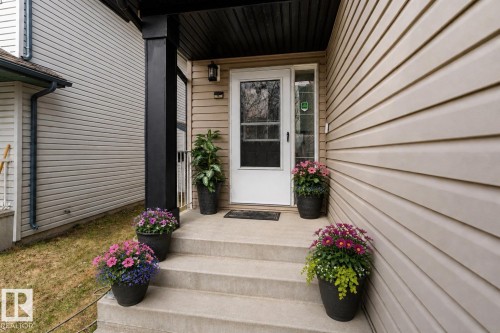 Virtually staged - 8706 175 Avenue, Edmonton, AB - Outdoor With Exterior