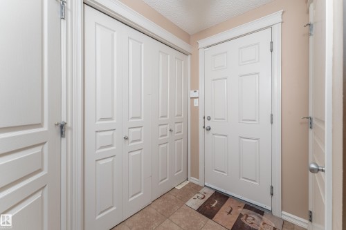 8706 175 Avenue, Edmonton, AB - Indoor Photo Showing Other Room