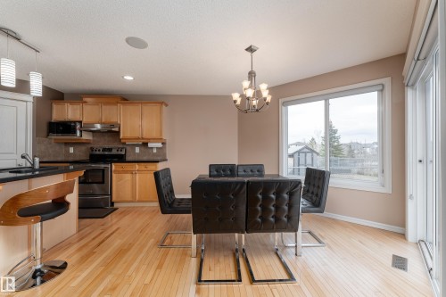 8706 175 Avenue, Edmonton, AB - Indoor