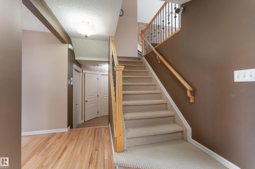 8706 175 Avenue, Edmonton, AB - Indoor Photo Showing Other Room