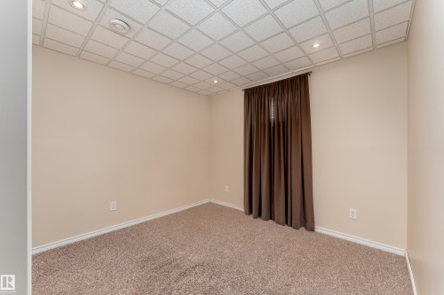 8706 175 Avenue, Edmonton, AB - Indoor Photo Showing Other Room