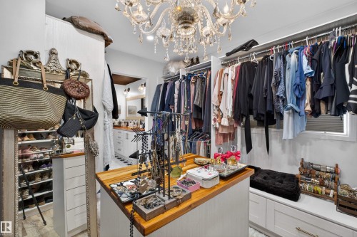 18939 78 Avenue, Edmonton, AB - Indoor With Storage