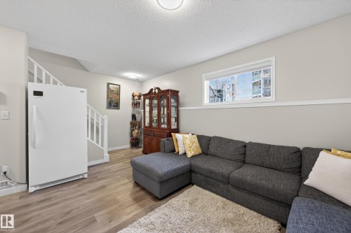 26 4731 Terwillegar Common, Edmonton, AB - Indoor Photo Showing Living Room