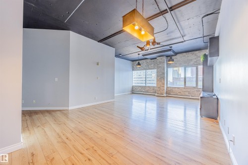 303 10179 105 Street, Edmonton, AB - Indoor Photo Showing Other Room