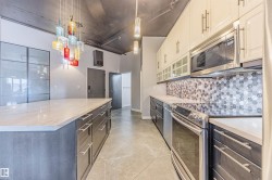 303 10179 105 Street Edmonton, AB T5J 3N1